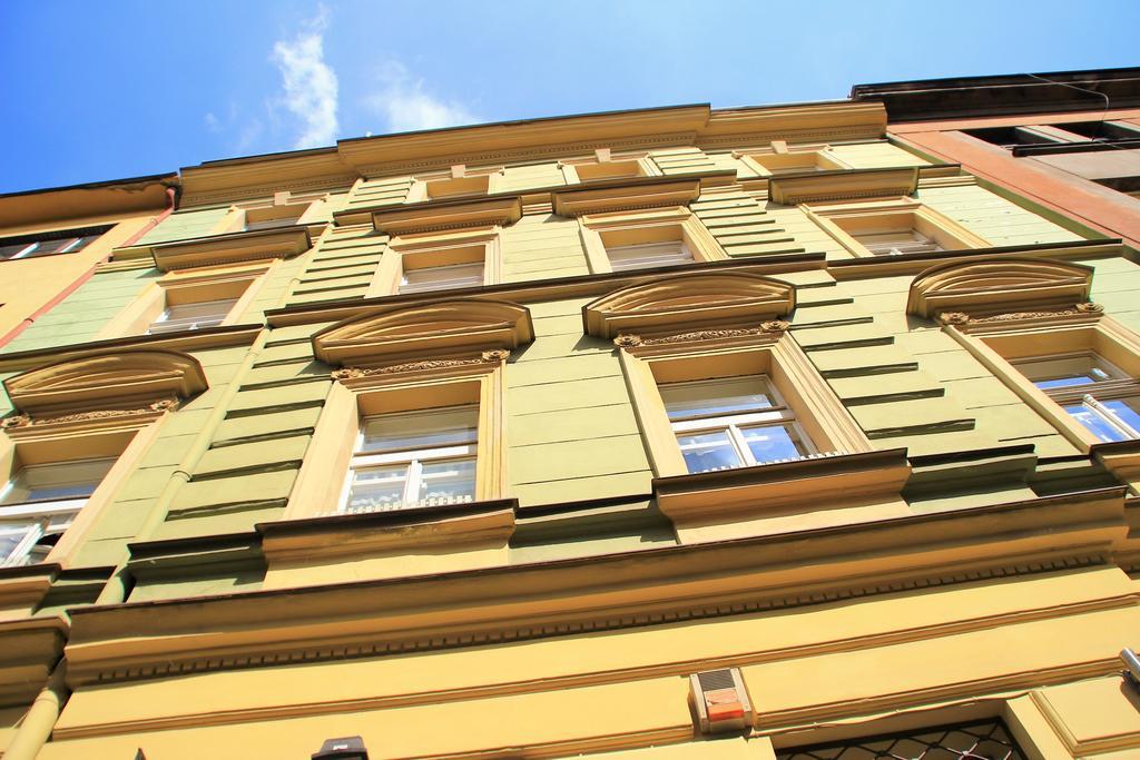 פראג Vlkova Palace מראה חיצוני תמונה