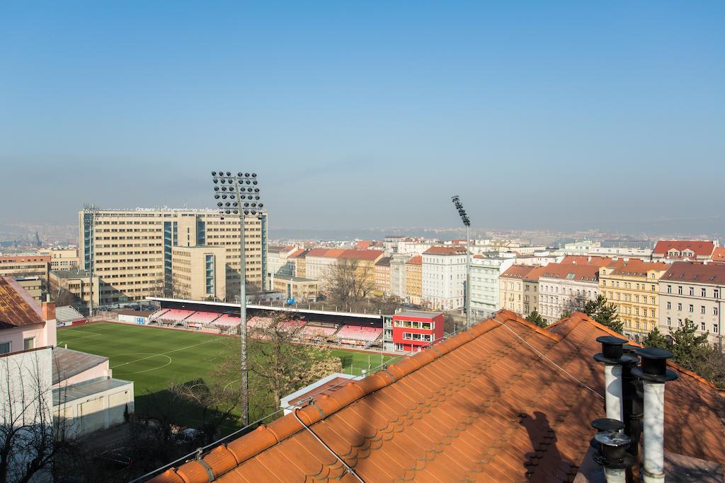 פראג Vlkova Palace מראה חיצוני תמונה